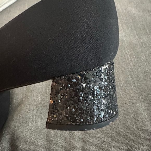 Stuart Weitzman black pumps sparkle heels low SZ 9 prom dance classic neutral - Picture 7 of 8
